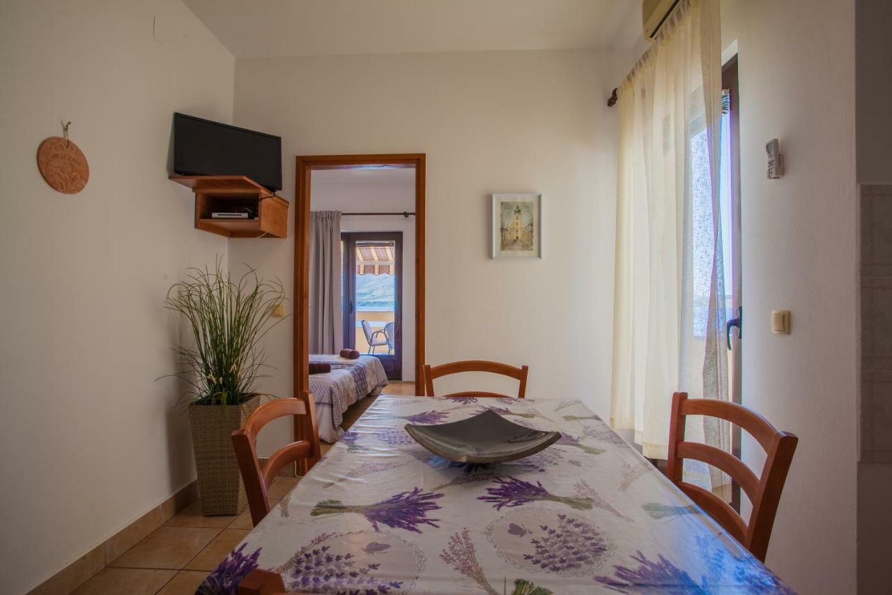 Apartmani Komesic Zubovići Zewnętrze zdjęcie