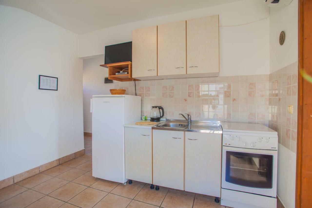 Apartmani Komesic Zubovići Zewnętrze zdjęcie